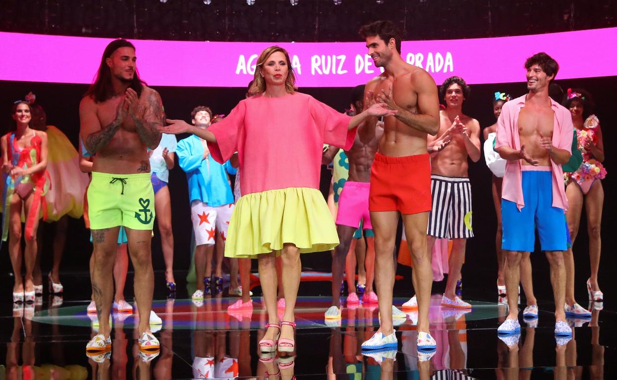 Agatha Ruiz de la Prada, durante su desfile en la pasada edición. 