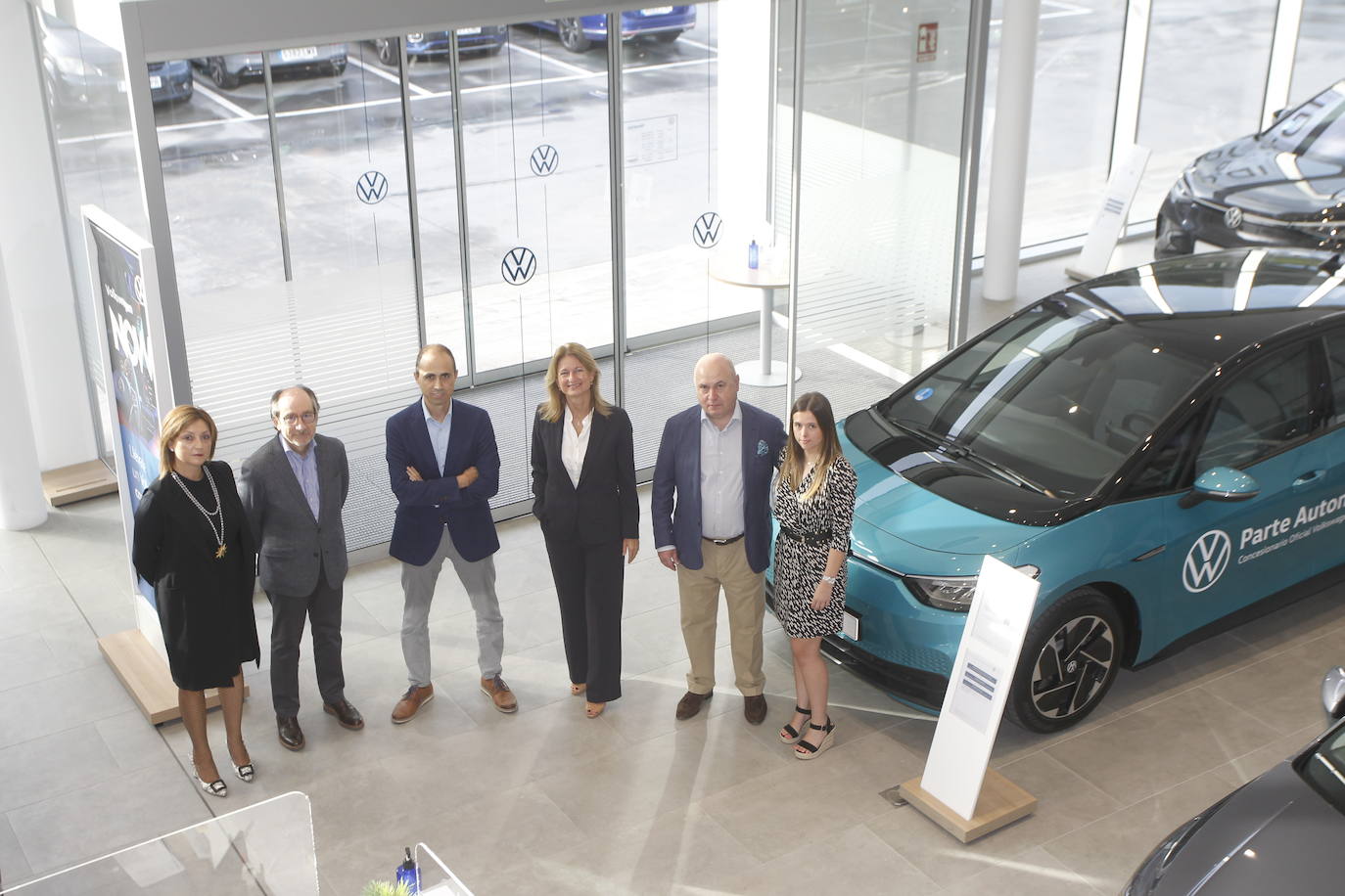 Fotos: Laura Ros, de Volkswagen, visita Parte Automóviles