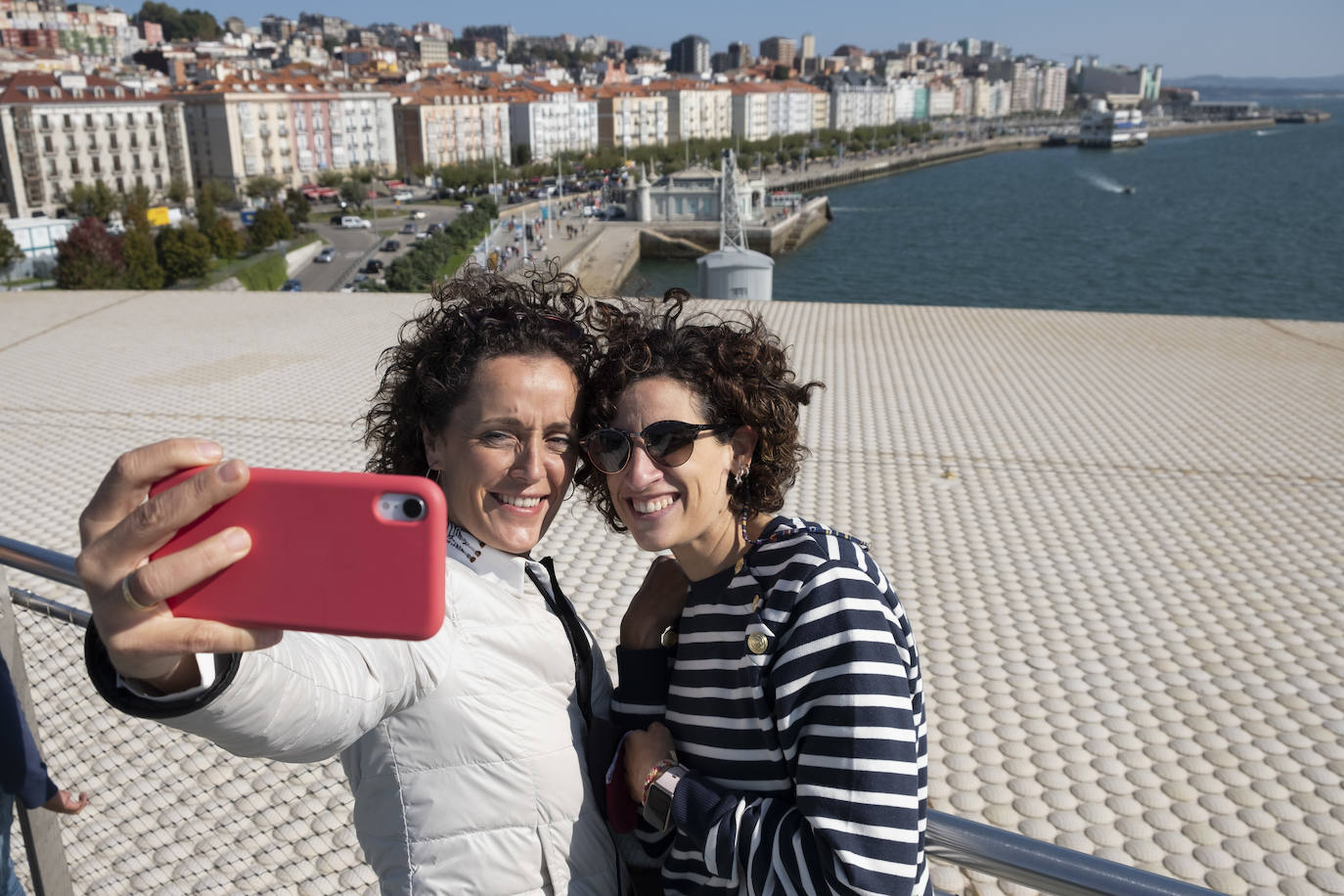 Fotos: Cantabria, llena de turistas por el puente de El Pilar