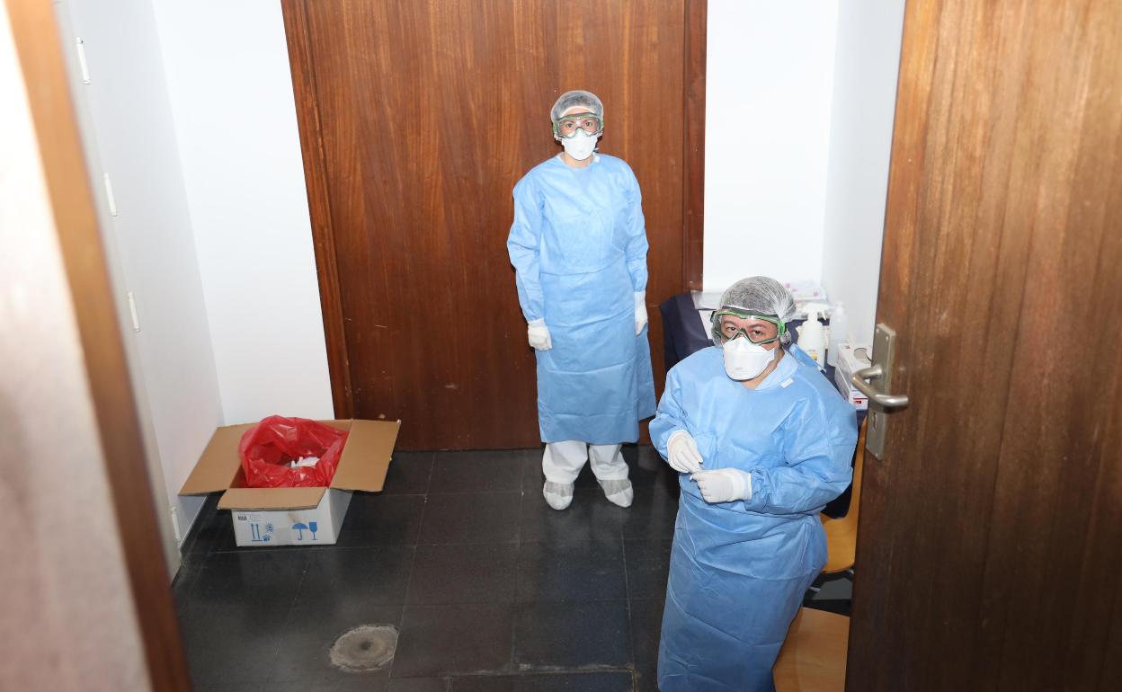 Enfermeras de Liébana preparadas para realizar pruebas covid 