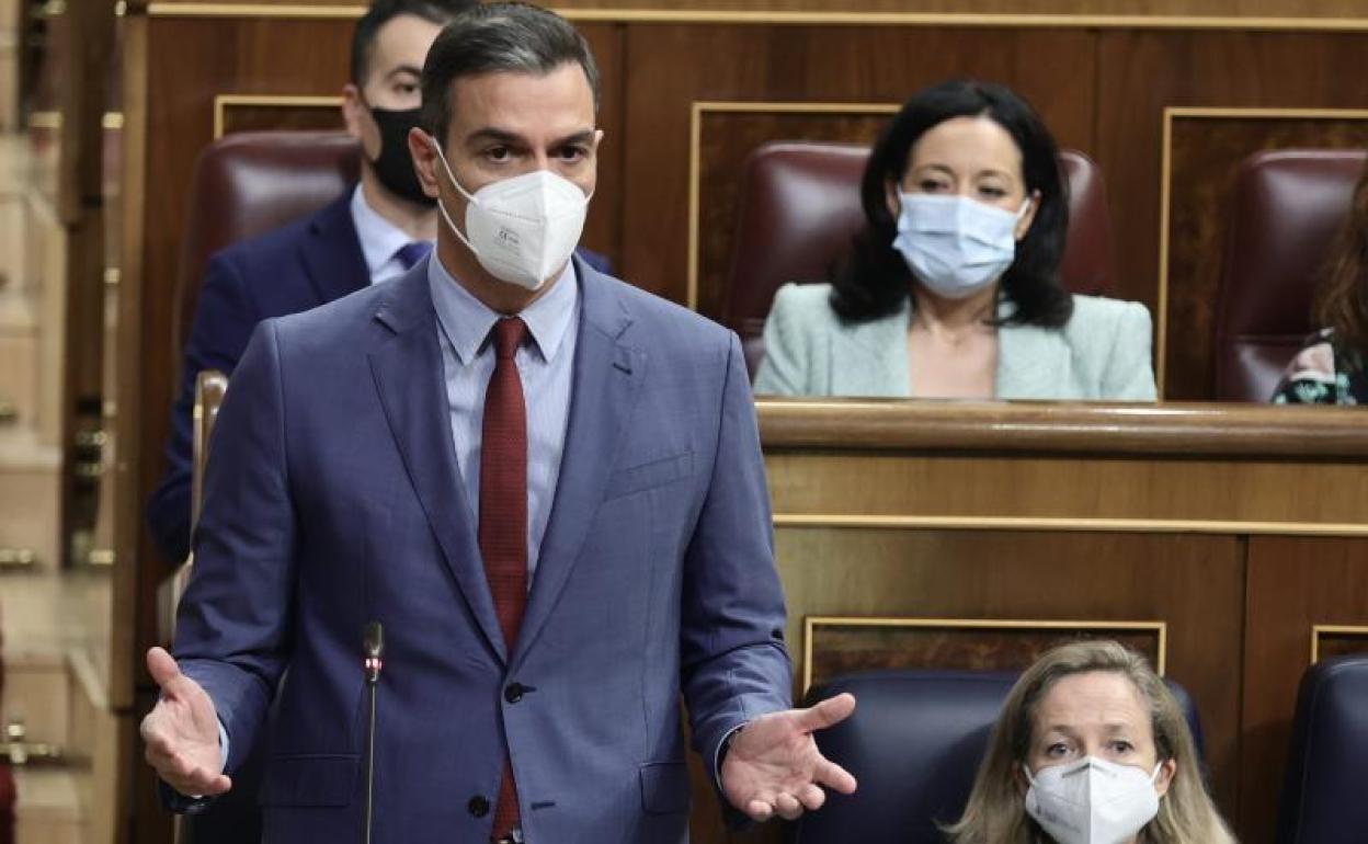 Pedro Sánchez, en la sesión de control en el Congreso de los Diputados. 