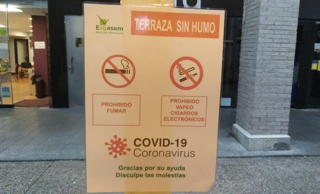 Una norma que llegó para quedarse. Sigue estando prohibido fumar en las terrazas. 