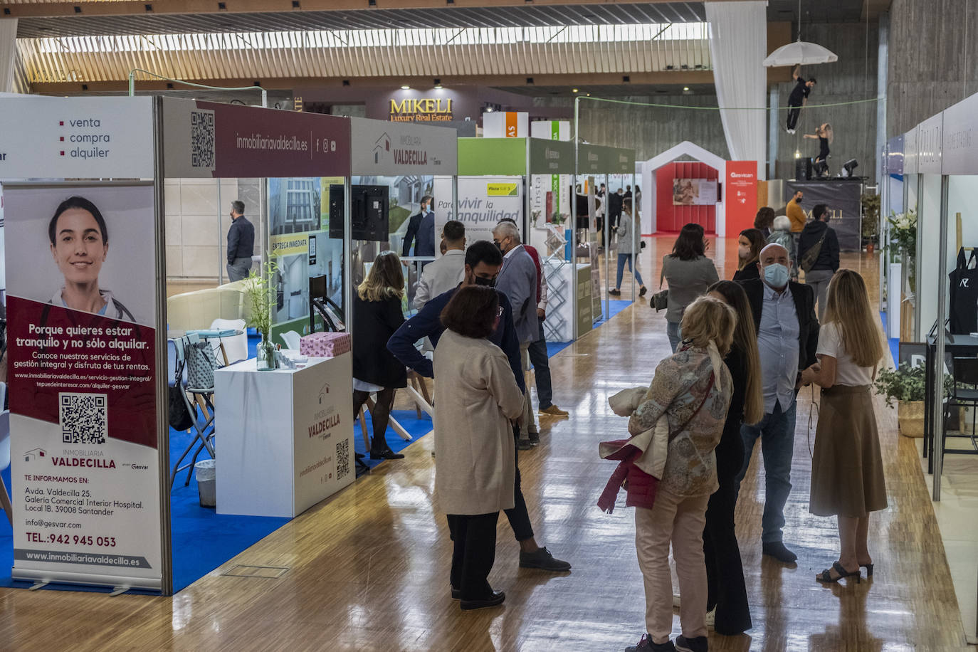 Los profesionales destacan la «positiva afluencia de público» en esta quinta edición del Salón Inmobiliario y que «el cliente no ha venido a perder el tiempo»