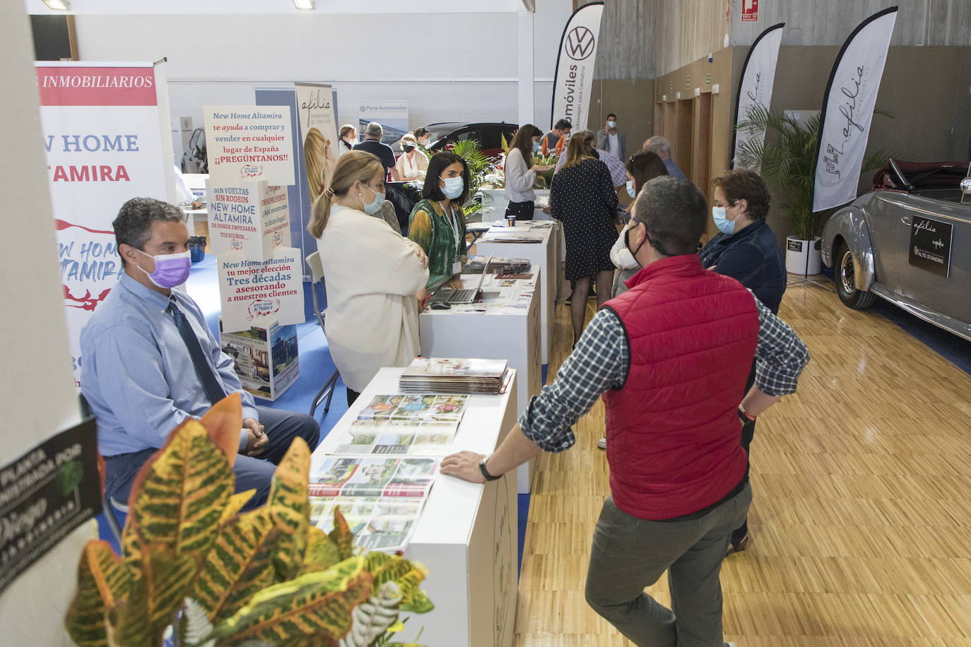 Los profesionales destacan la «positiva afluencia de público» en esta quinta edición del Salón Inmobiliario y que «el cliente no ha venido a perder el tiempo»