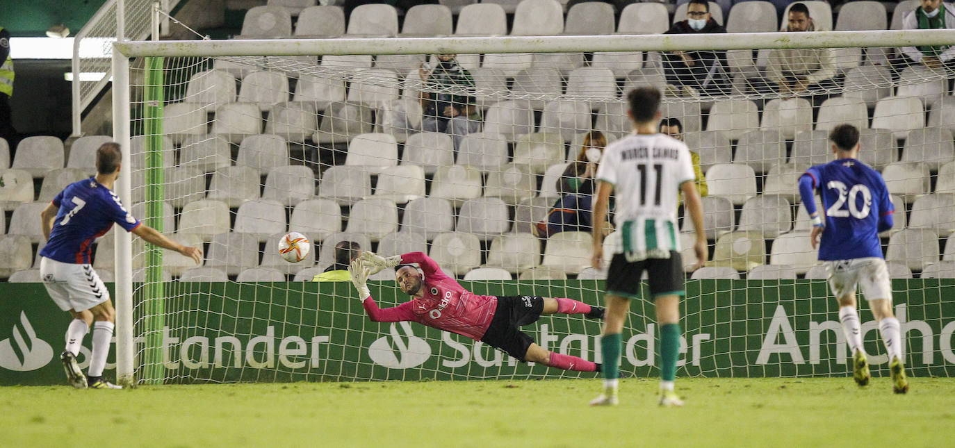 Fotos: Las imágenes del partido Racing-Leioa