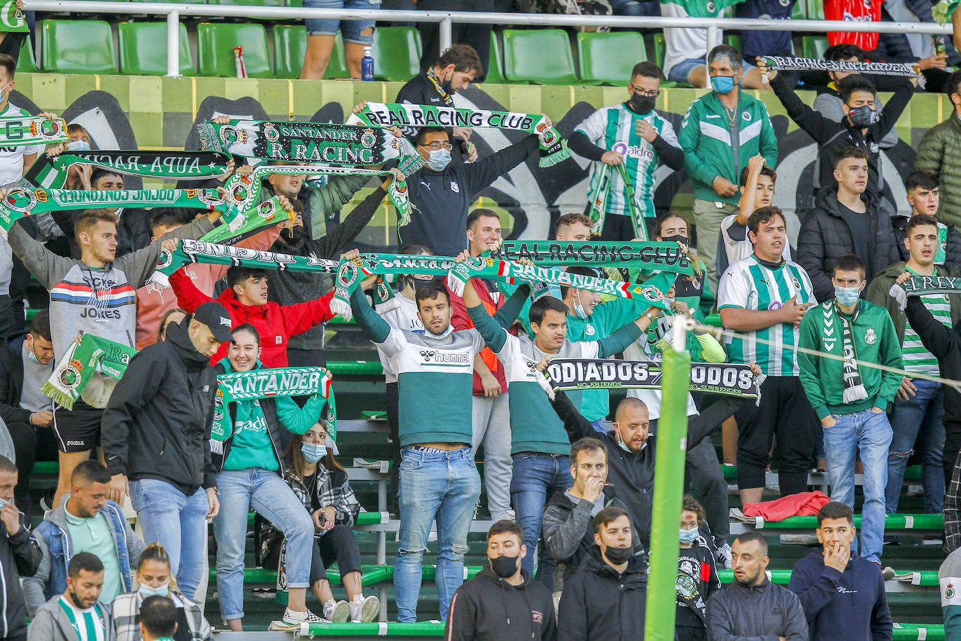 Fotos: Las imágenes del partido Racing-Leioa