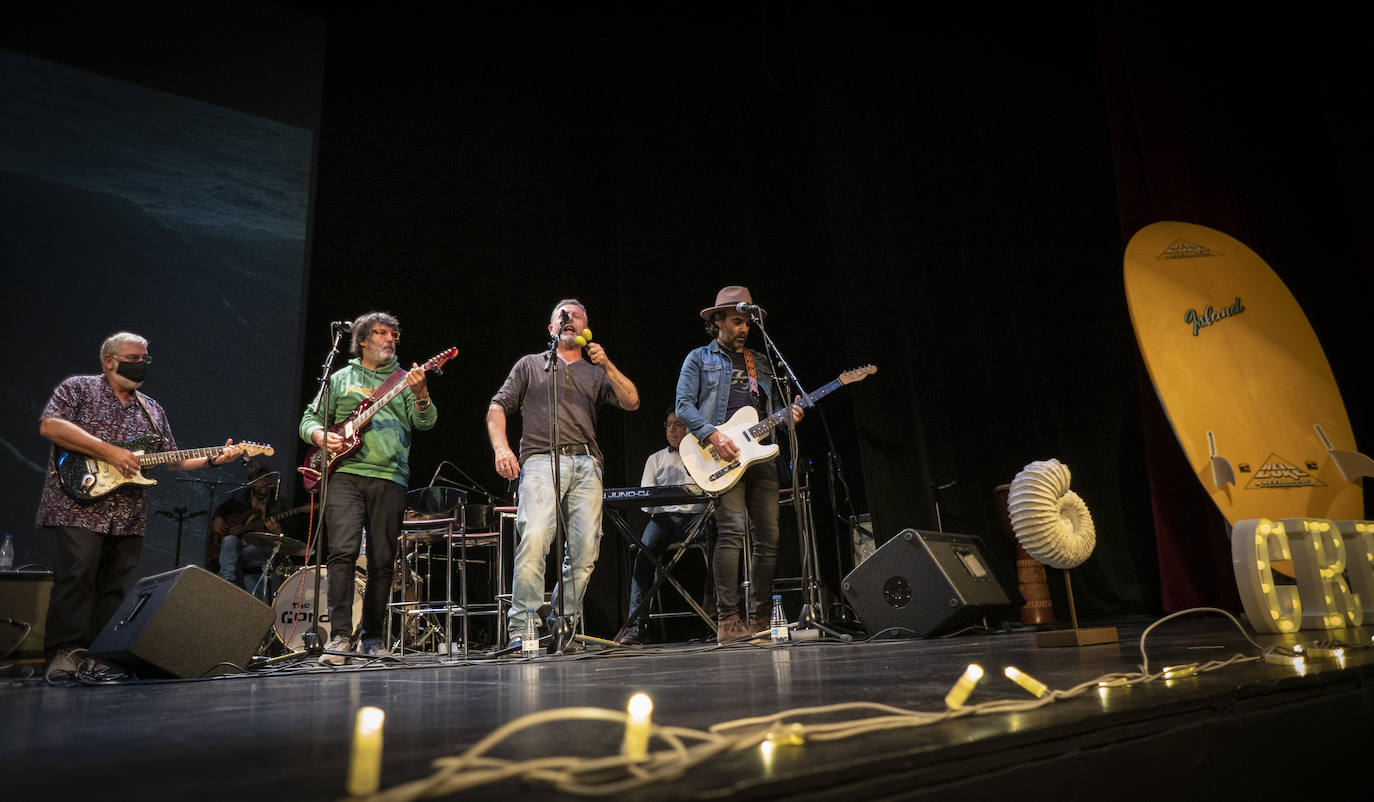 Fotos: Presentaciñon del el evento &#039;Cantabria Surfing Sostenible&#039;