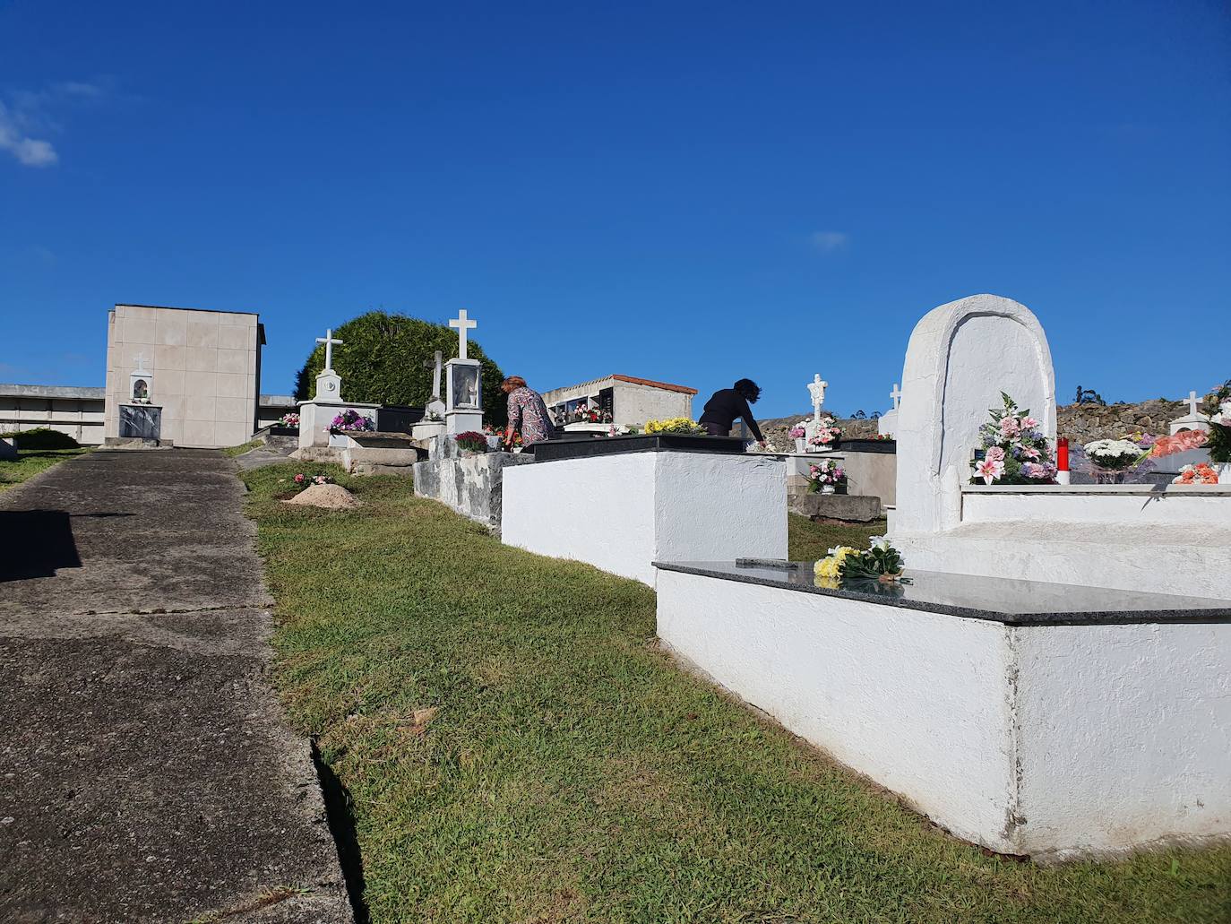 Cementerio de Molleda (Val de San Vicente).