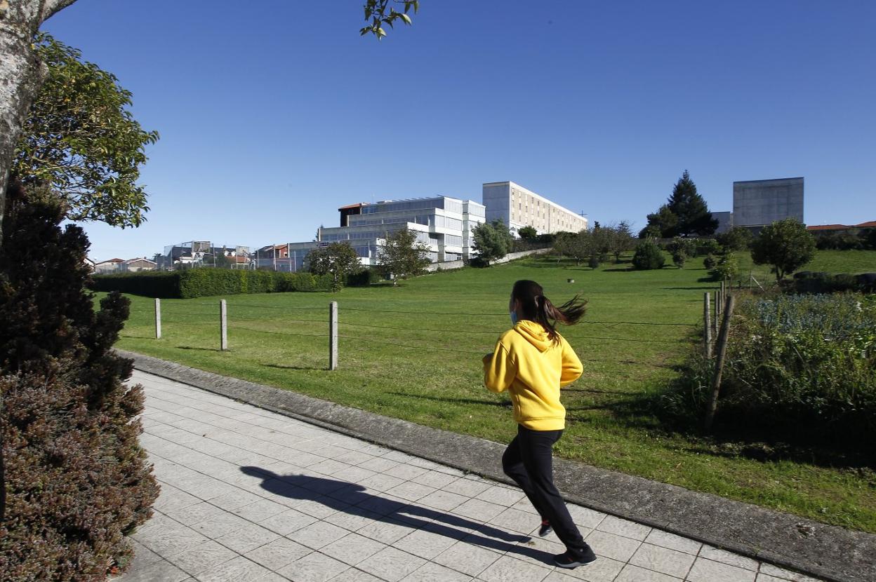 La finca en la que se va a construir el edificio está situada en Sierrapando, junto al Bulevar Ronda. 