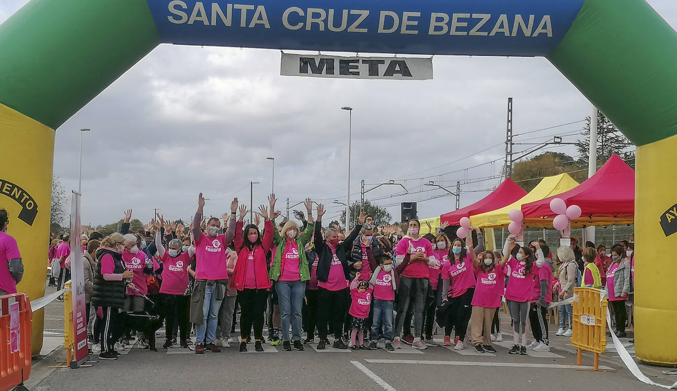 Fotos: Bezana, en marcha contra el cáncer
