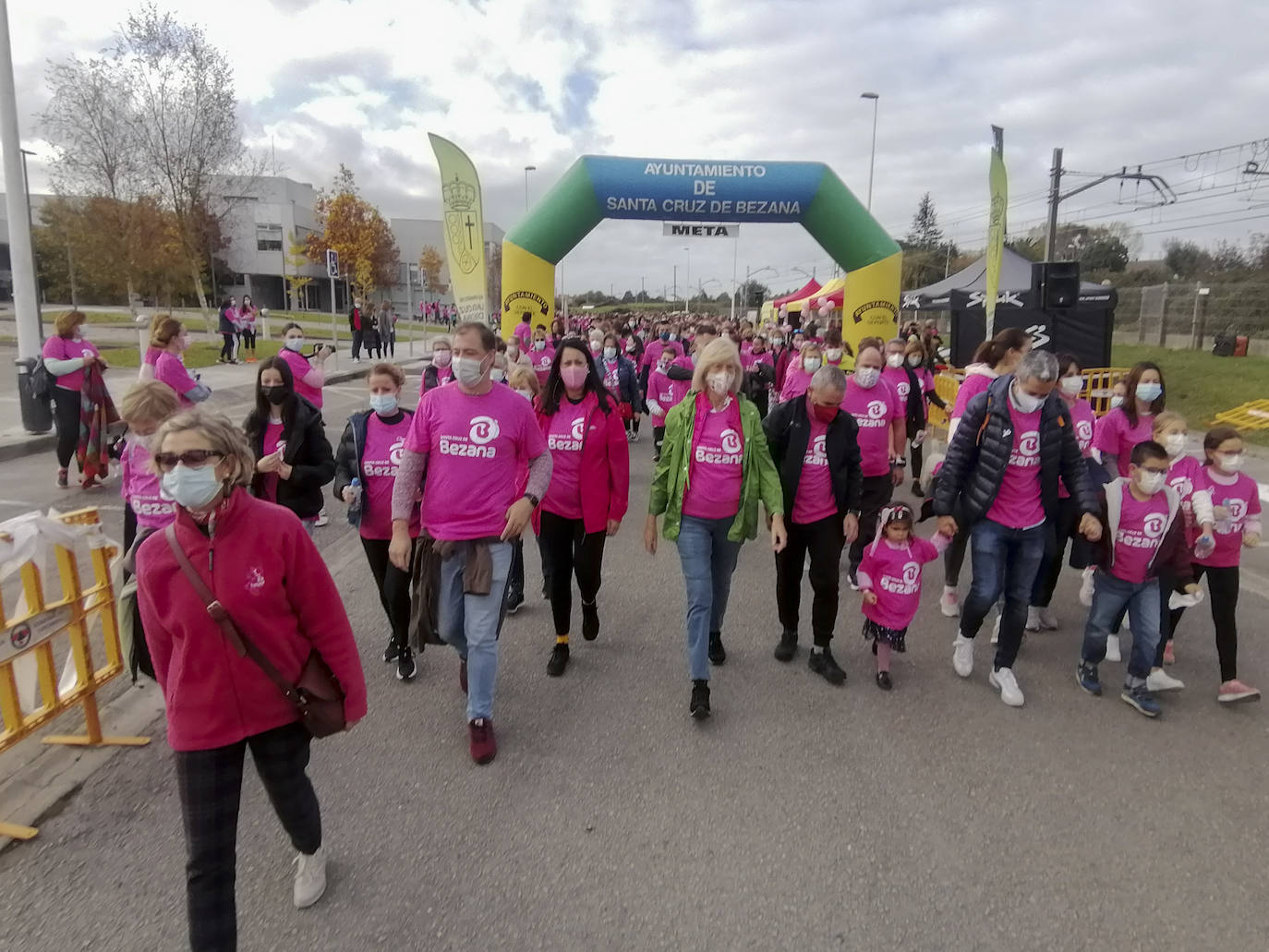 Fotos: Bezana, en marcha contra el cáncer