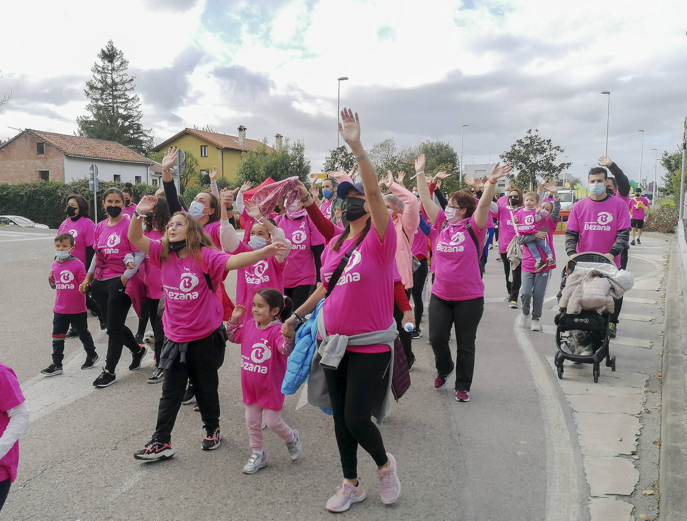 Fotos: Bezana, en marcha contra el cáncer