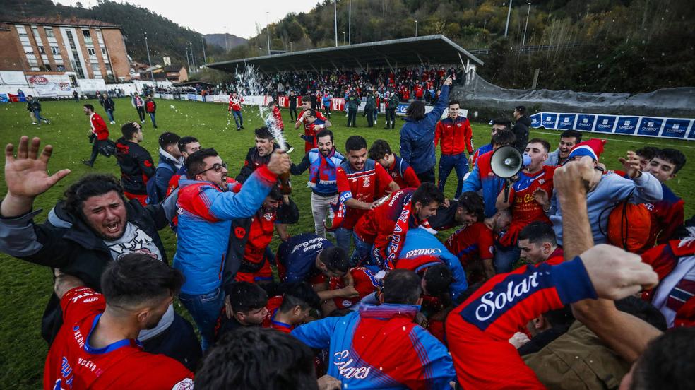 Imágenes del partido Nalón-Solares