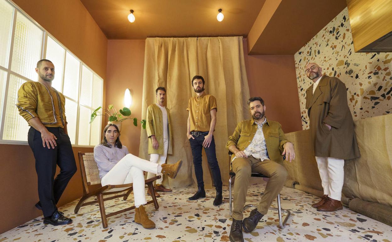 Vetusta Morla: «Creíamos que nuestro folclore eran los Beatles, pero había mucho más»