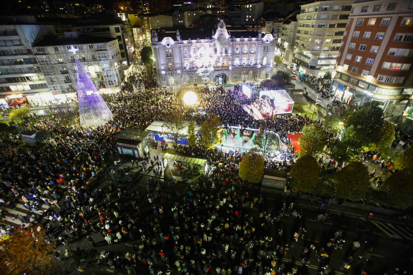 Fotos: Las luces y el ambiente abren la Navidad en Santander