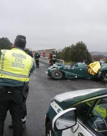 Imagen secundaria 2 - Fallece un conductor suizo de 59 años tras una salida de vía en la A-67 en Torrelavega