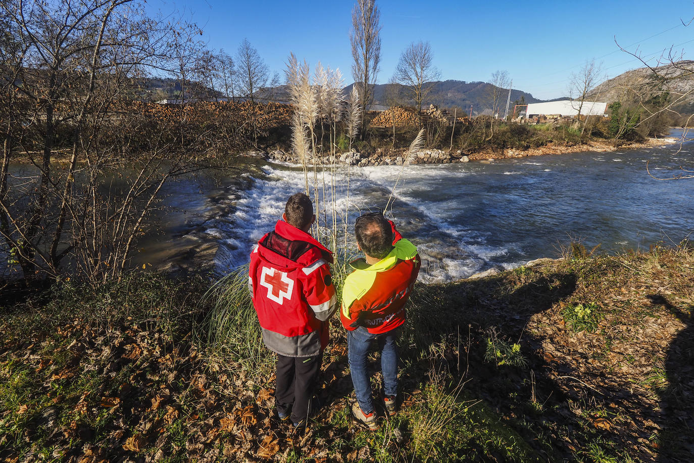 Fotos: Búsqueda del joven desaparecido Daniel Noriega en el río Besaya