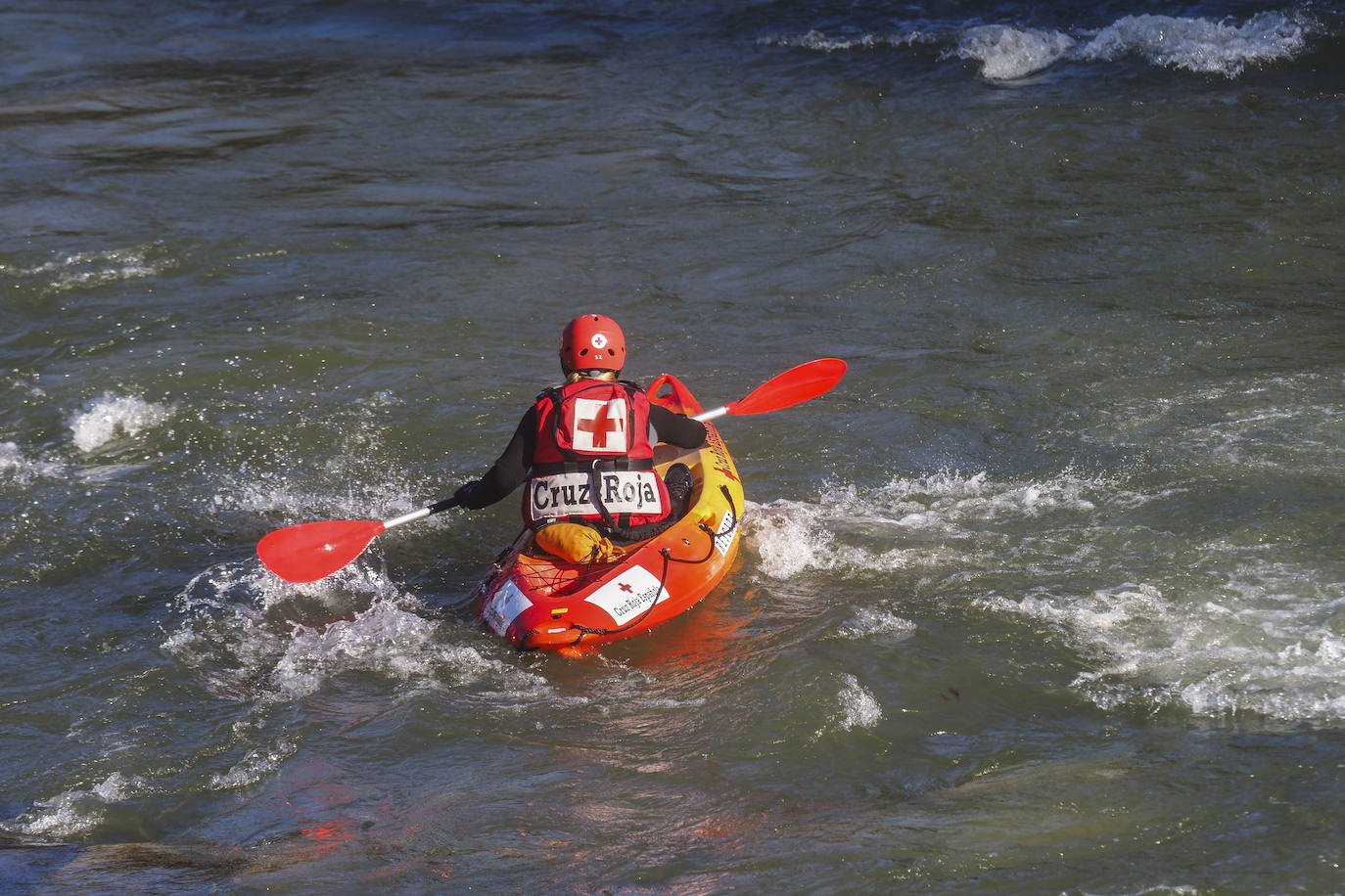 Fotos: Búsqueda del joven desaparecido Daniel Noriega en el río Besaya