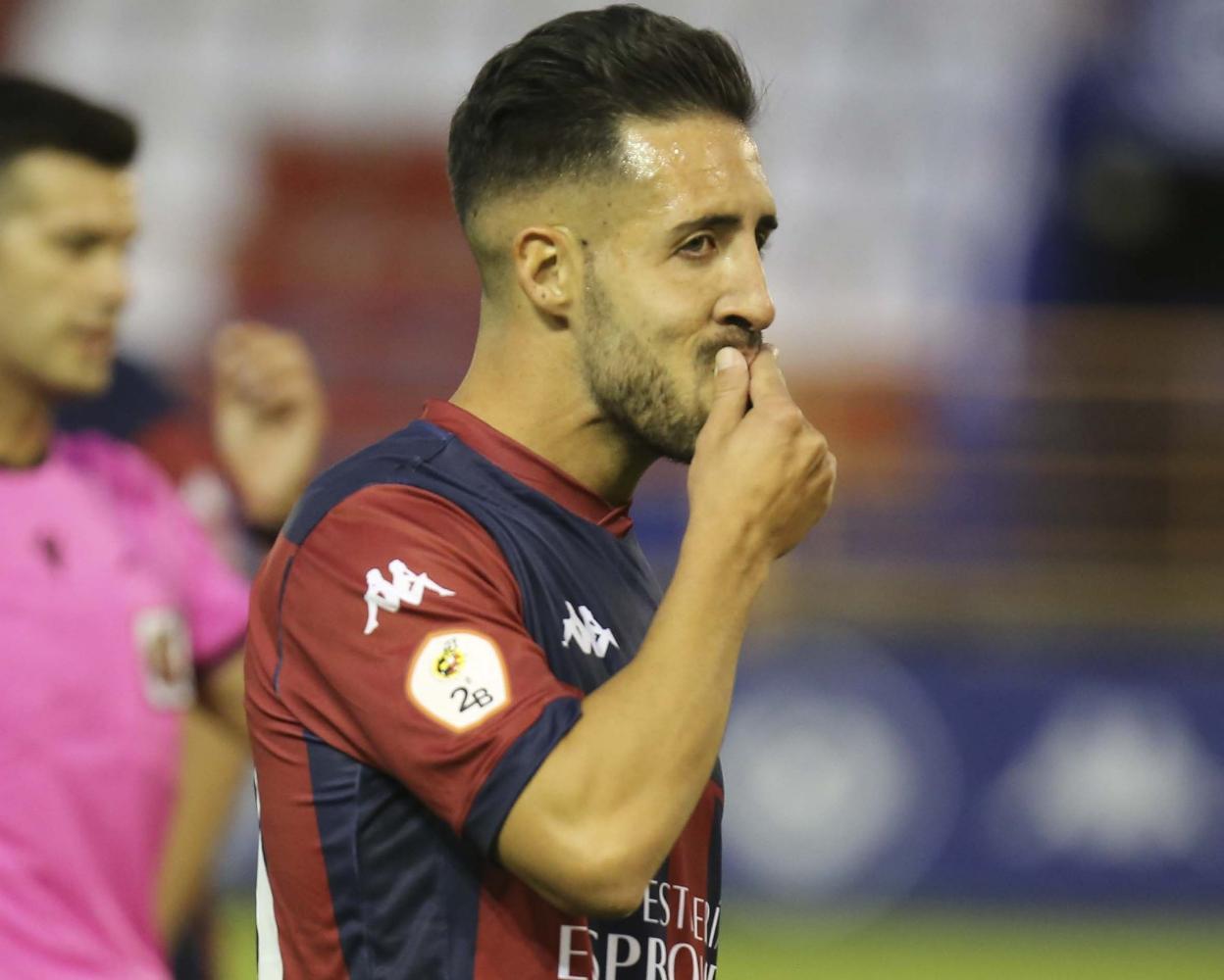 El exracinguista Dani Toribio, durante un partido con el Extremadura en el Francisco de las Heras.