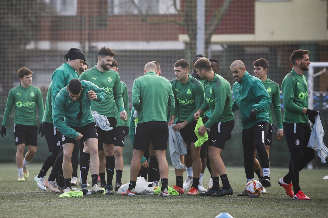 Fotos: El Racing prepara su partido ante el Extremadura