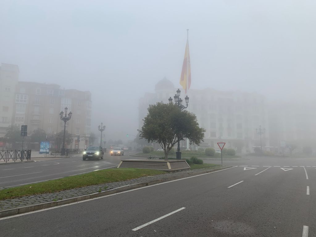 Fotos: La niebla en el amanecer de Santander