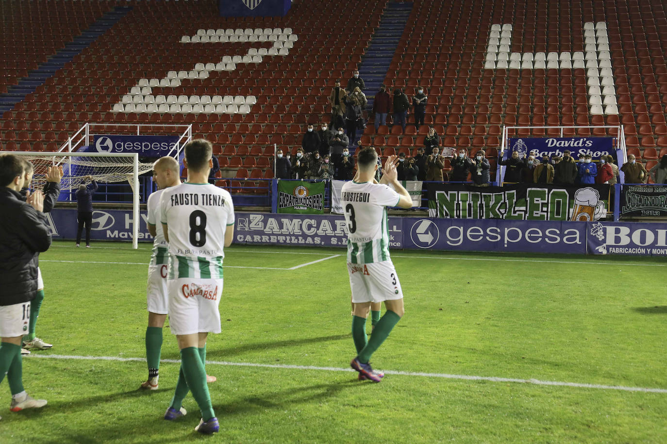 Fotos: El Racing se impone en Extremadura