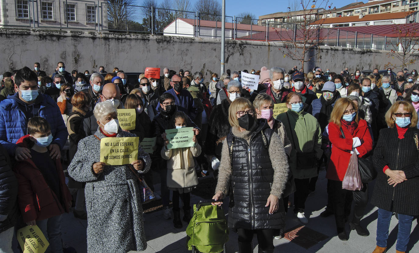 Fotos: Santoña se echa a la calle