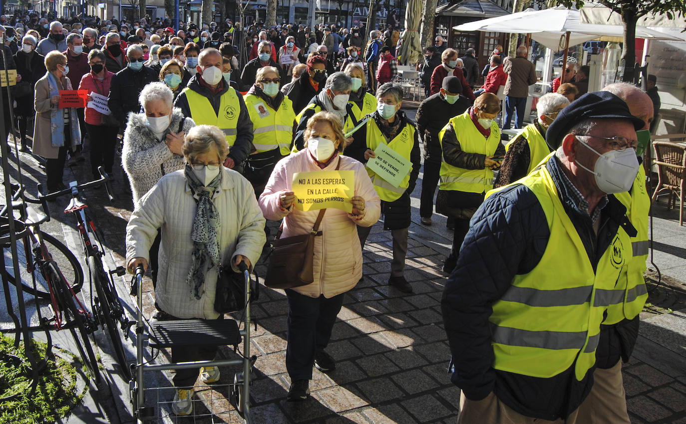 Fotos: Santoña se echa a la calle