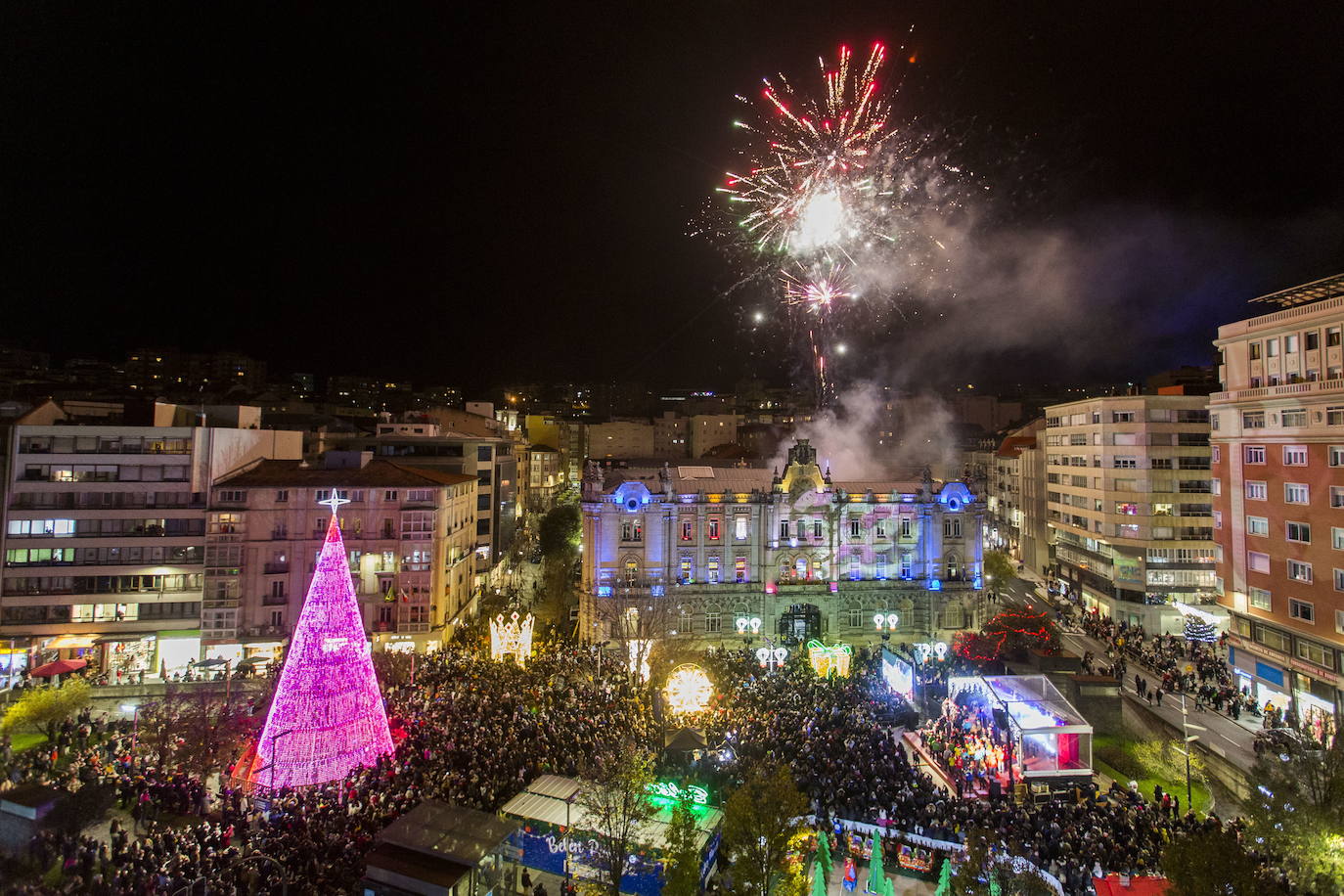 Santander enciende de sus luces de Navidad el 3 de diciembre. Unas fiestas más en pandemia pero tratando de recuperar el esplendor de otras ediciones