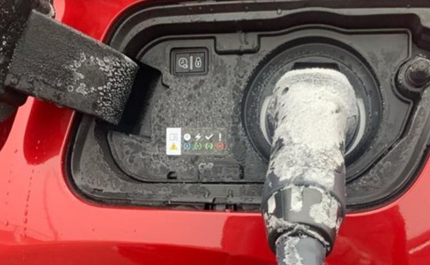 Cómo conducir un vehículo eléctrico ante hielo y nieve