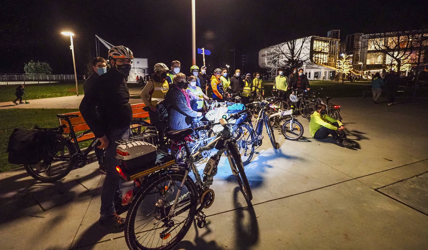 Fotos: &#039;Bicicletada navideña&#039; en Santander