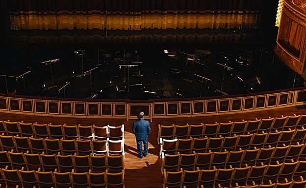 Imagen principal - Tres fotogramas del documental.