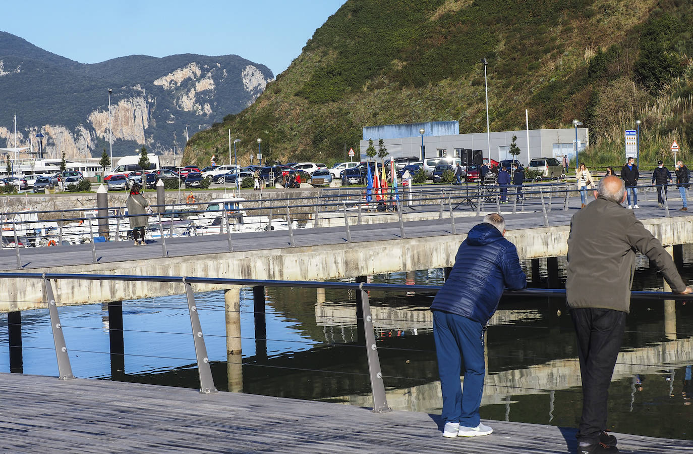 Fotos: El puerto de Laredo cuenta ya con un remodelado mirador