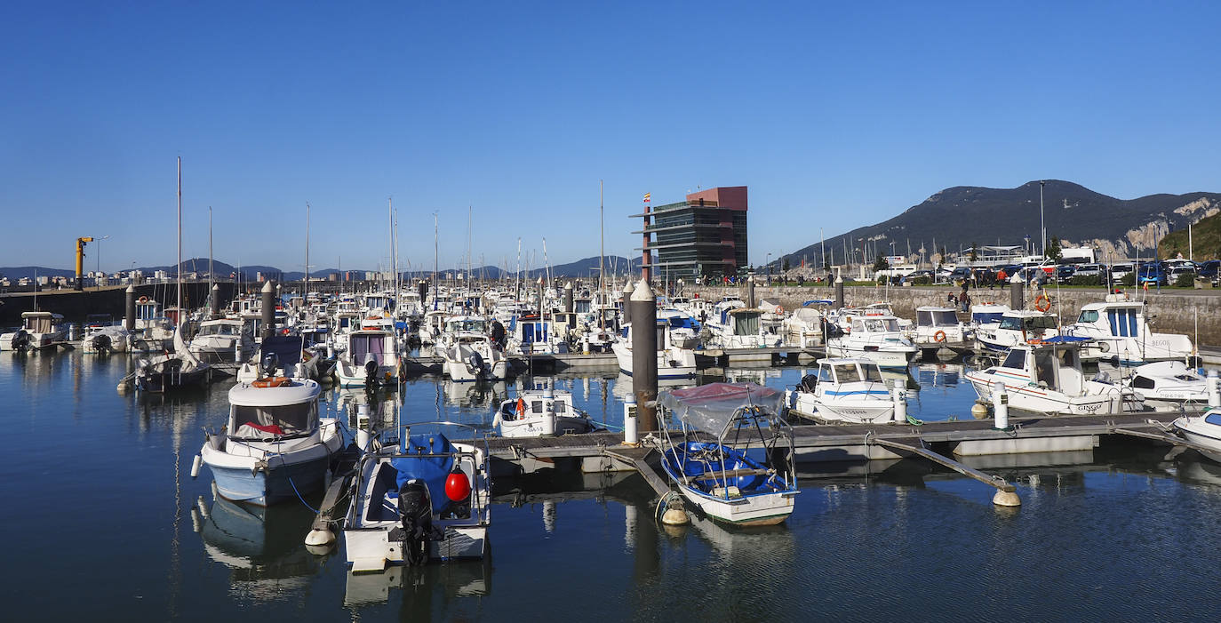 Fotos: El puerto de Laredo cuenta ya con un remodelado mirador