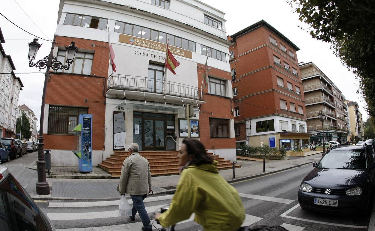 Torrelavega acoge una exposición sobre la historia y cultura del pueblo gitano