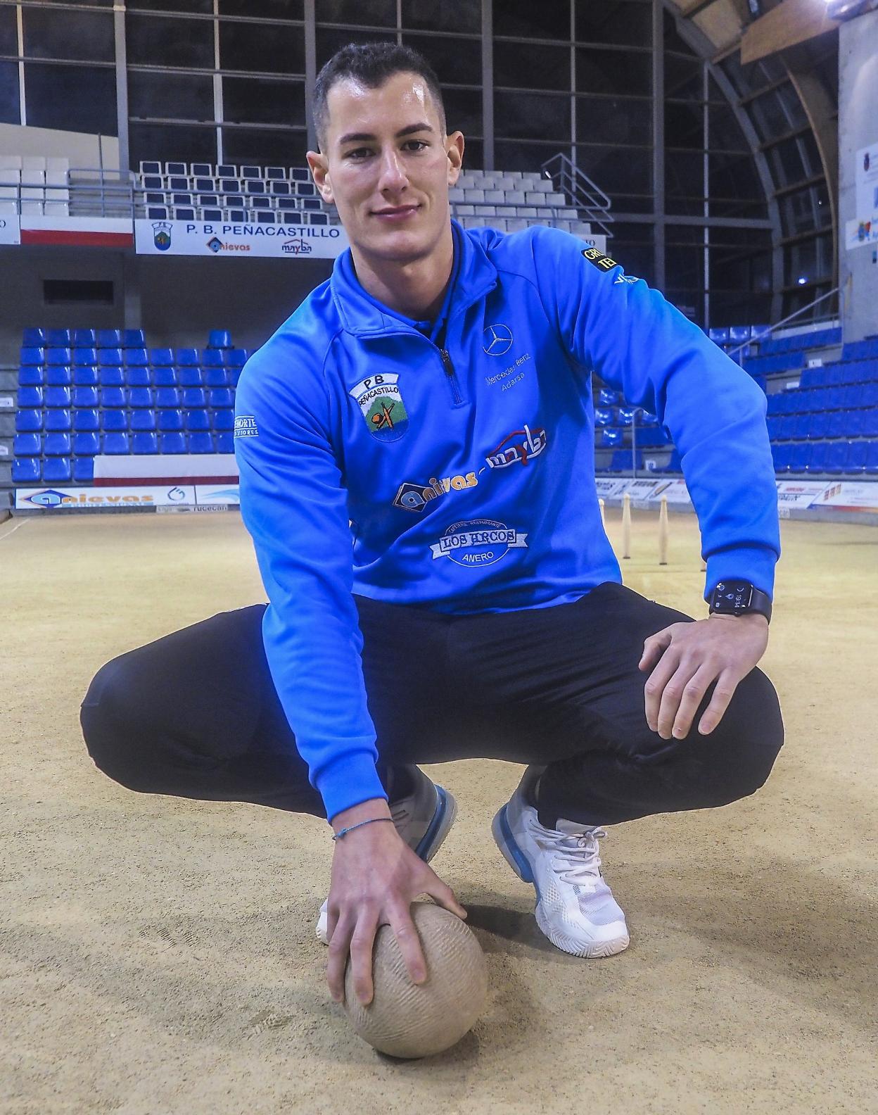 Víctor González, en la bolera Mateo Grijuela. 