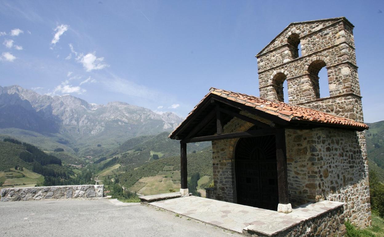 Ermita de San Miguel, en las proximidades de Santo Toribio, cuyo mirador será totalmente reformado gracias al Plan de Sostenibilidad. 