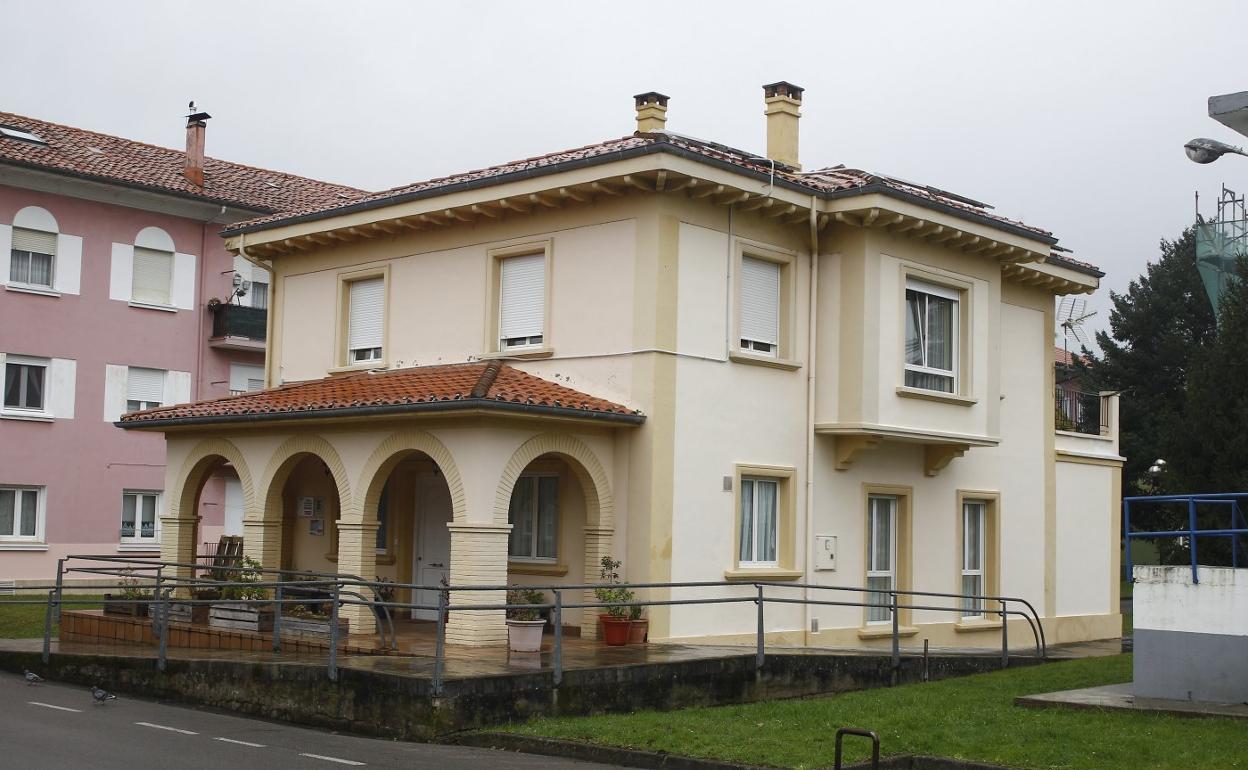 La vivienda, conocida popularmente como 'Casita del Padre Coll', está situada en la calle Pablo Garnica. 