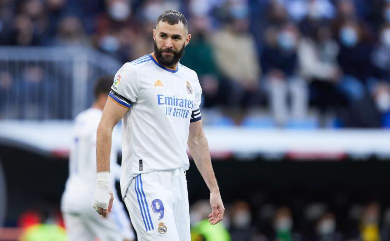 Benzema, cariacontecido durante el partido frente al Elche. 