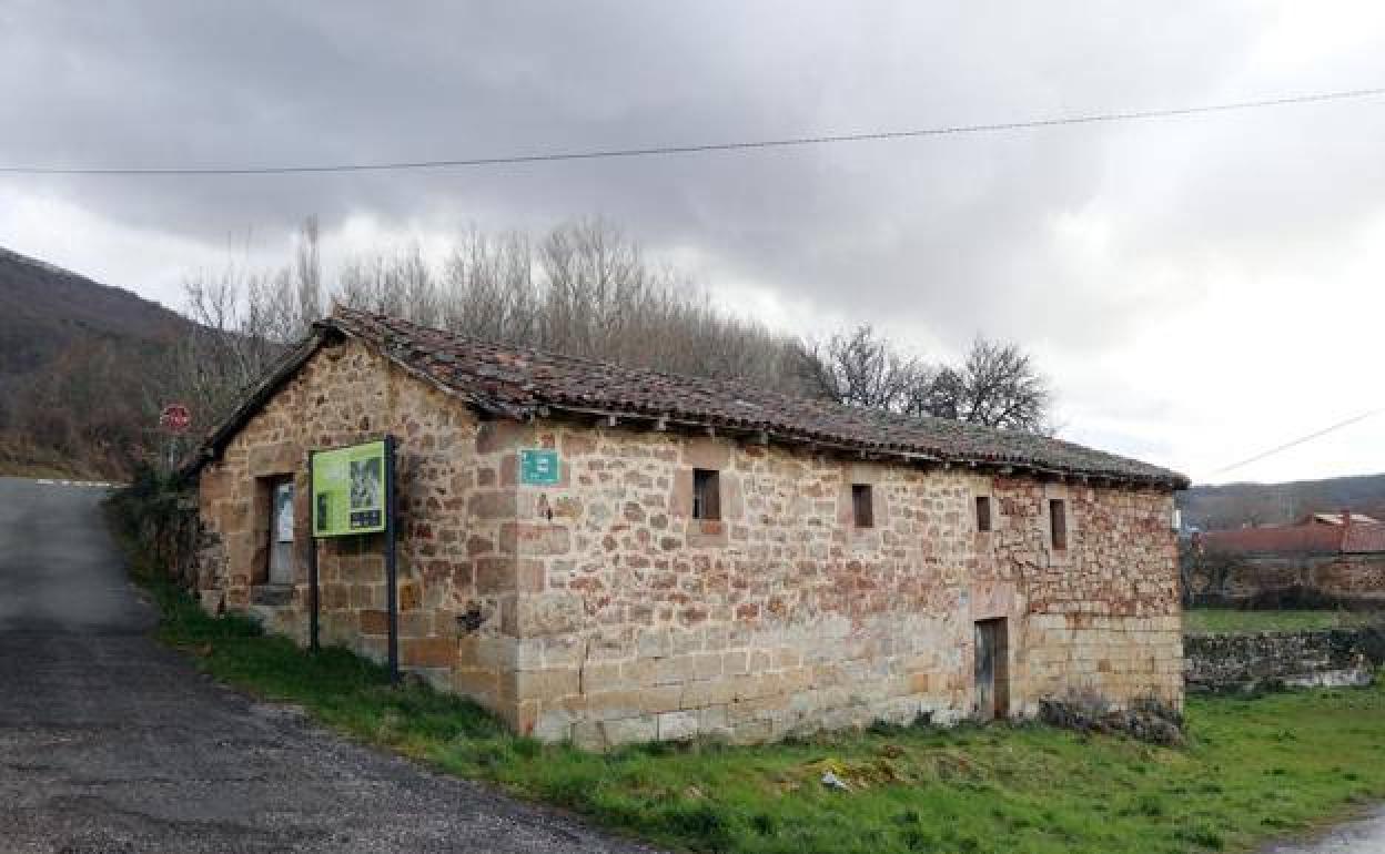 Instalaciones de la antigua casa concejo de Castrillo de Valdelomar