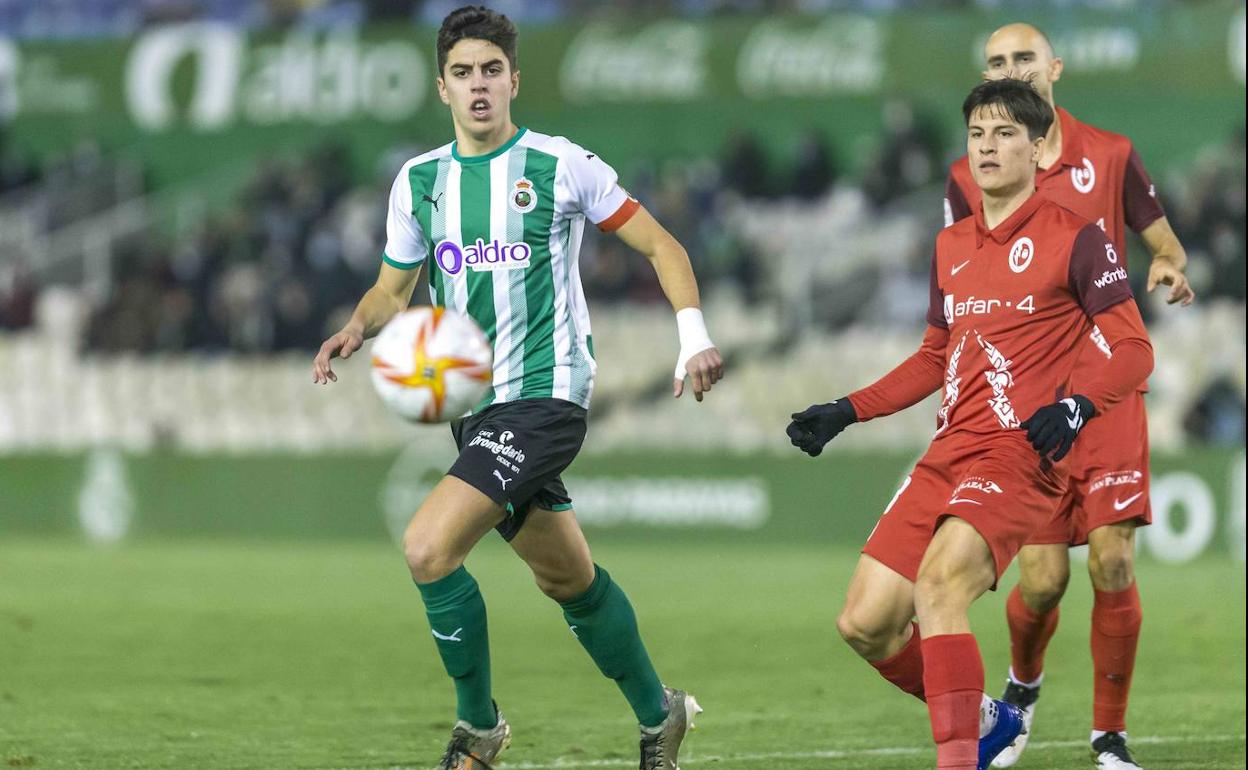 El capitán del racing, Íñigo Sáinz-Maza. 