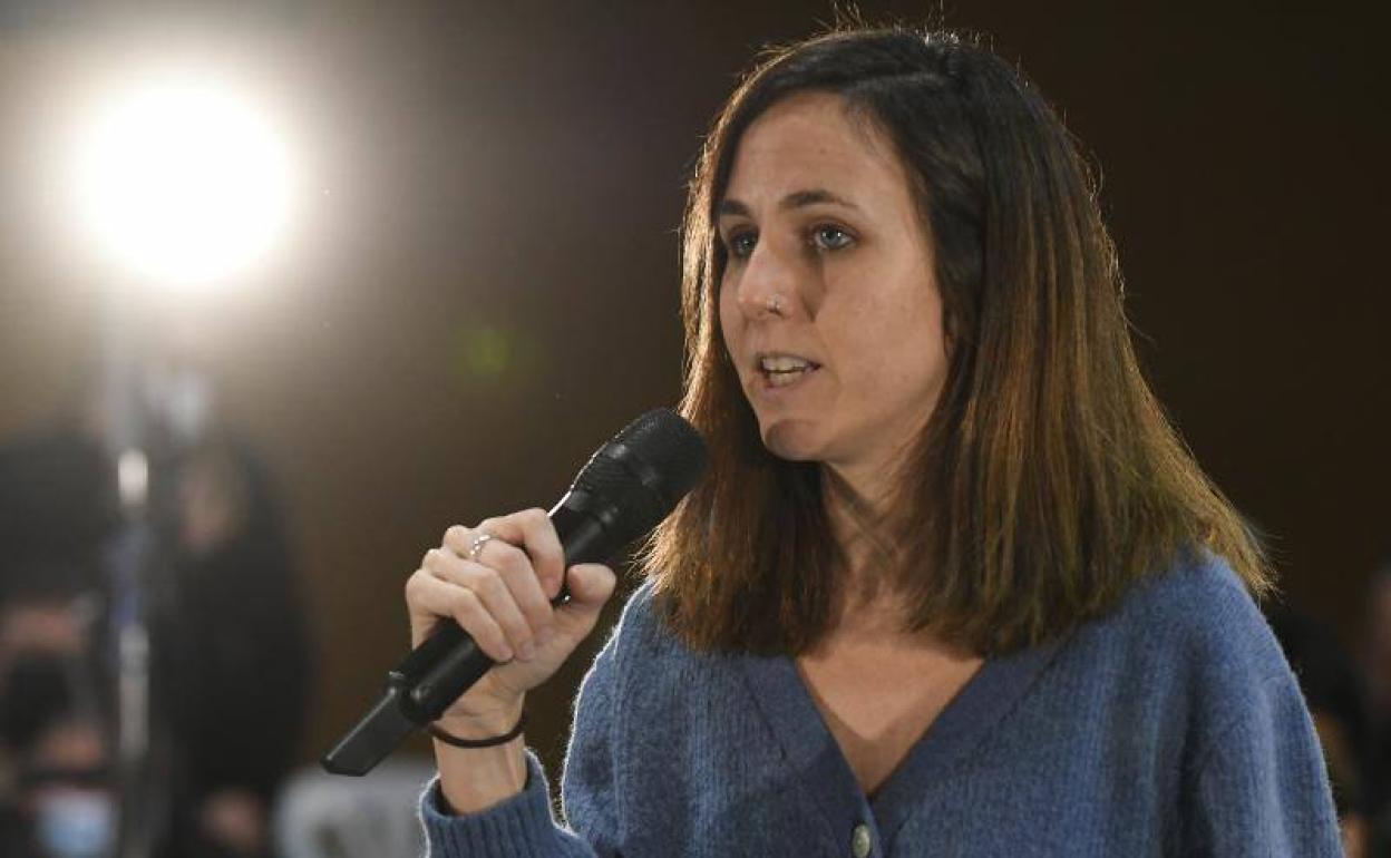 Ione Belarra este viernes en un acto electoral de Podemos en León.