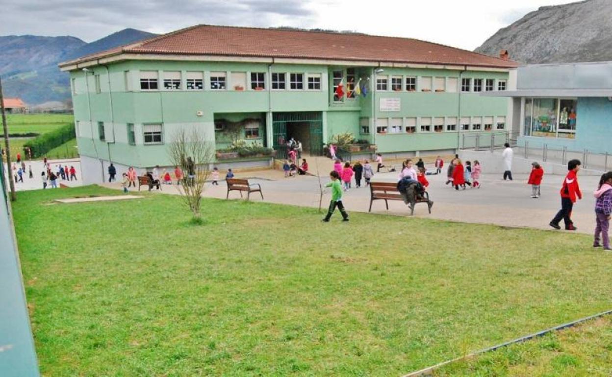 Colegio Pero Niño de Rivero, en San Felices.