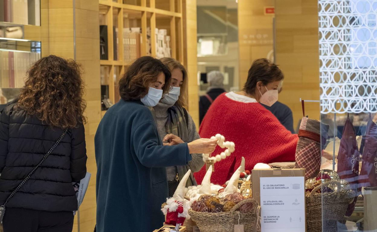 Comercio santanderino en época navideña.