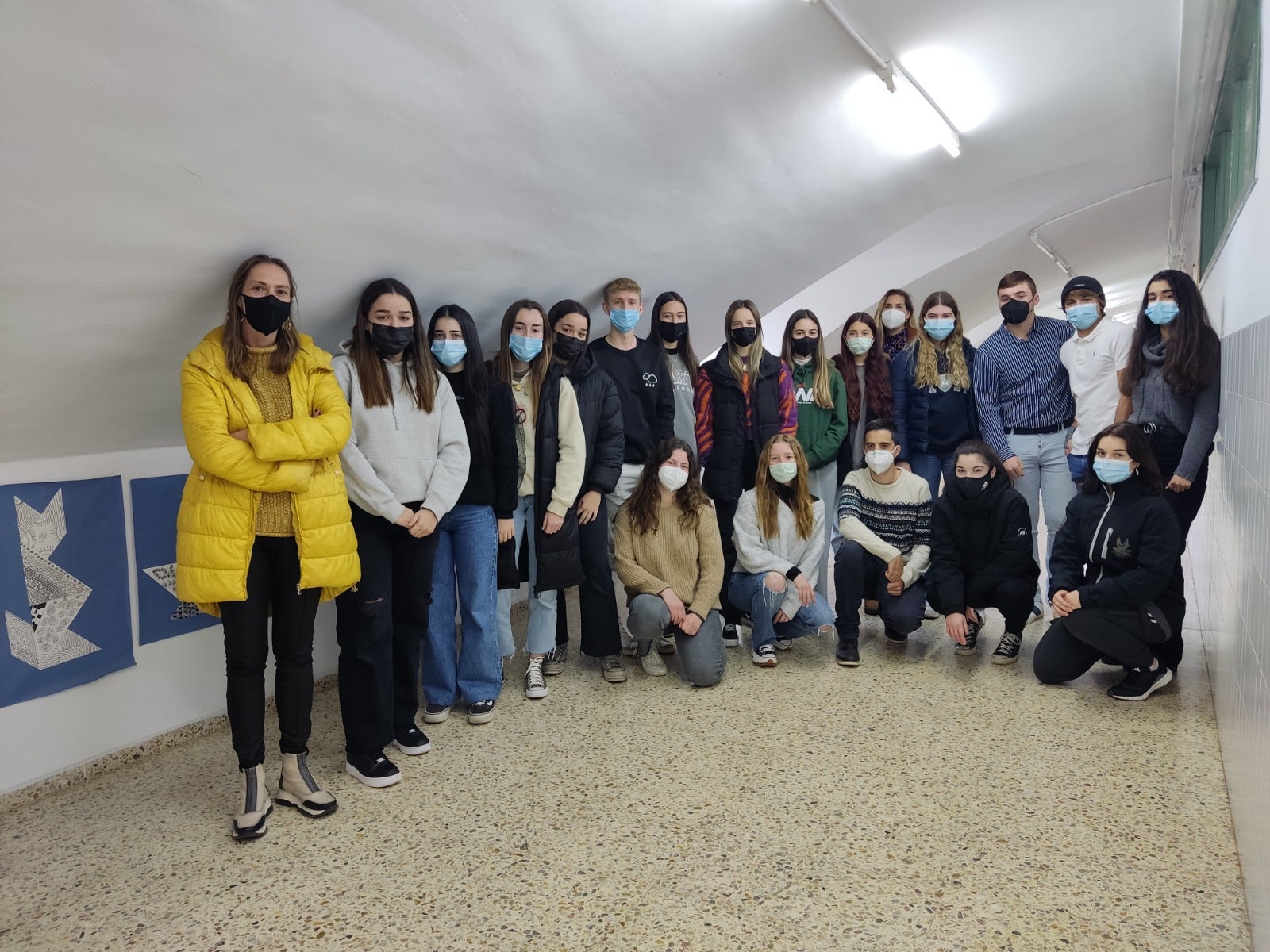 El encuentro entre los equipos del IES La Granja y Coca-Cola, su empresa mentora, enriquece los proyectos de los participantes.