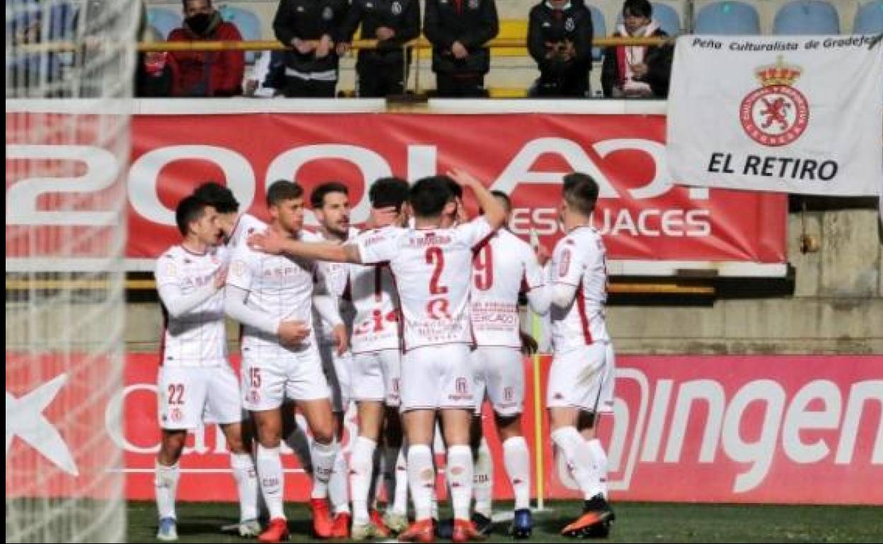 Dónde ver en directo online el Racing Ferrol vs. Cultural Leonesa