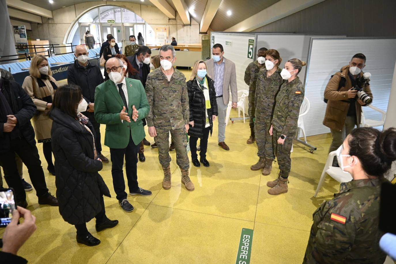 Fotos: Visita de la ministra Robles a Cantabria