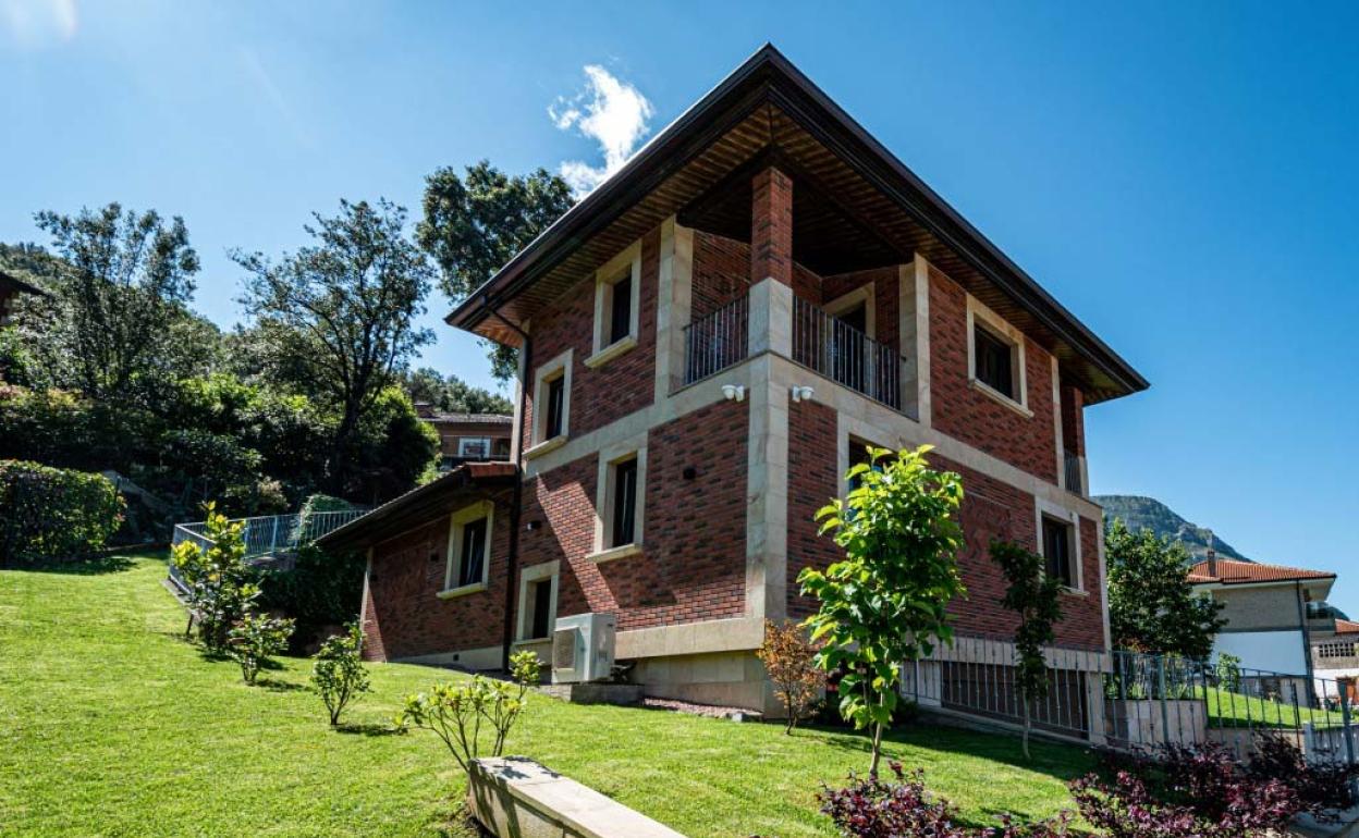 Casa a la venta en Ramales de la Victoria.