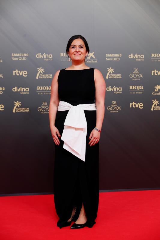 La productora chilena Alexandra Galvis posa en la alfombra roja.