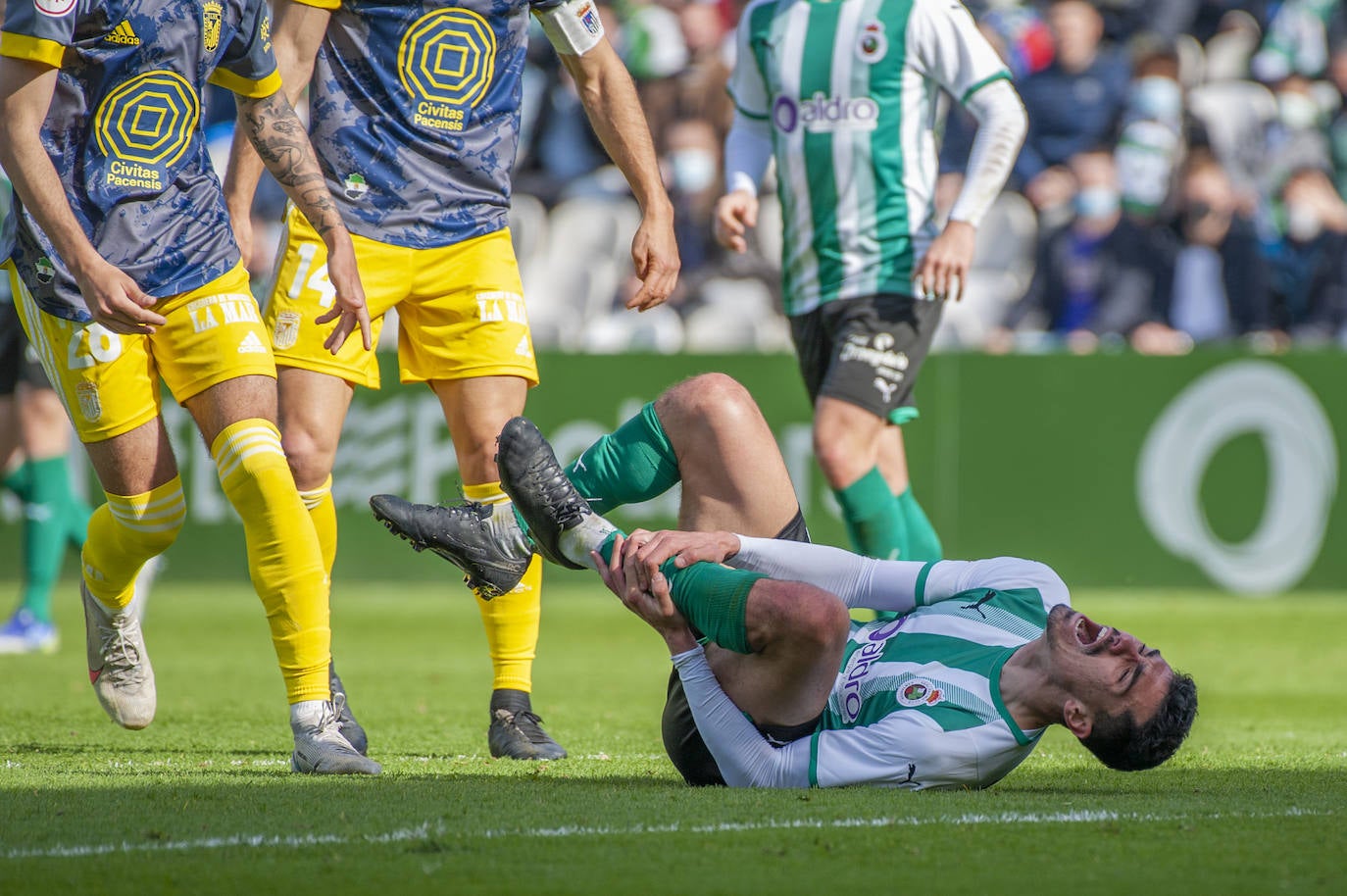 Fotos: Las mejores imágenes del Racing-Badajoz